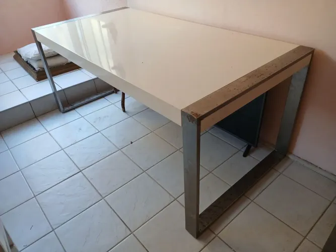 Mesa francesa pé de aço inox