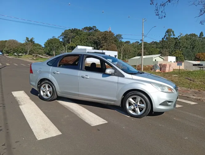 Ford Focus Sedan 2.0 16v/2.0 16V Flex 4P 2009