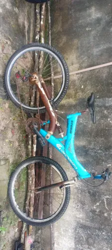 Vendo ou troco bicicleta da carbografite
