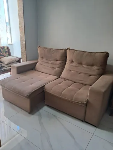 SOFÁ RETRÁTIL 2 METROS - SÓ PRECISA DE LIMPEZA 