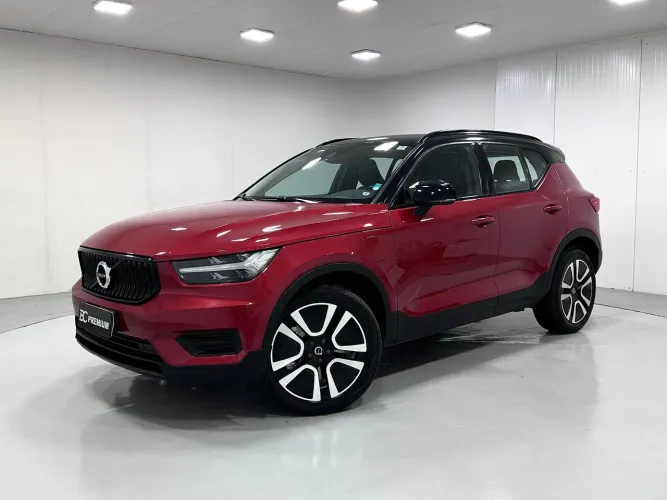 Volvo XC40 XC 40 T-5 Híbrido Momentum 1.5 262cv 2021