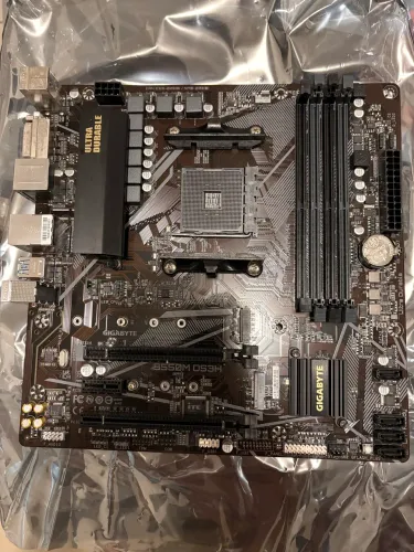 Placa mãe gigabyte B550M DS3H
