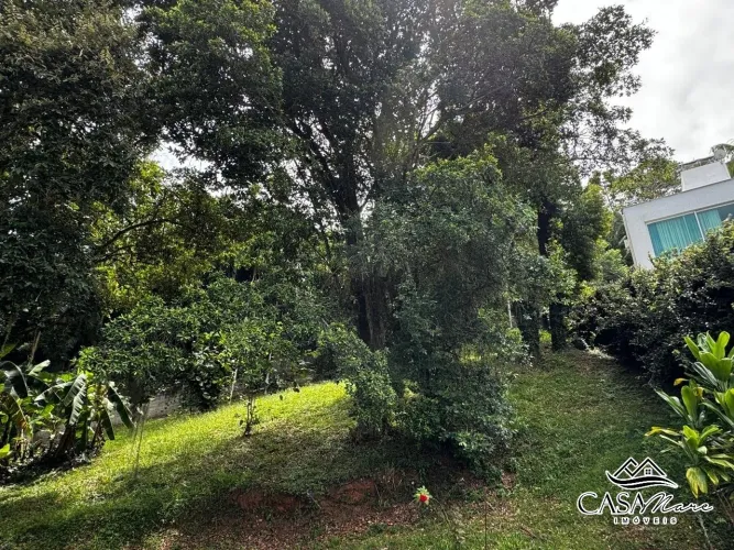 Terreno à venda em condomínio fechado com 662,28 m² no bairro Cacupé - Florianópolis/SC