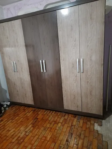 Vendo 2 guarda roupas