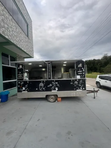 VENDO TRAILER DE LANCHES COMPLETO