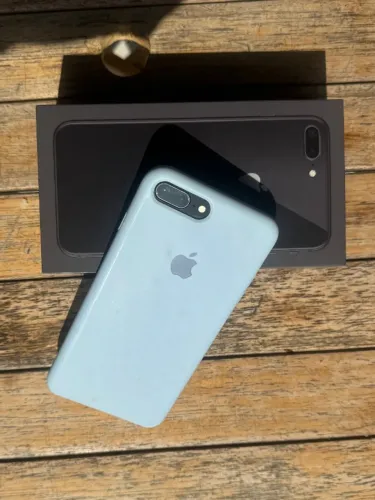 iPhone 8 Plus 128 GB Preto