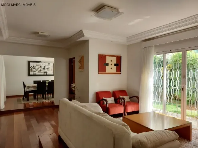 Casa a venda na Vila Oliveira em Mogi das Cruzes