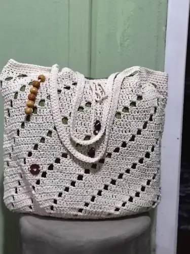 Bolsas em crochê feito a mais, novas.