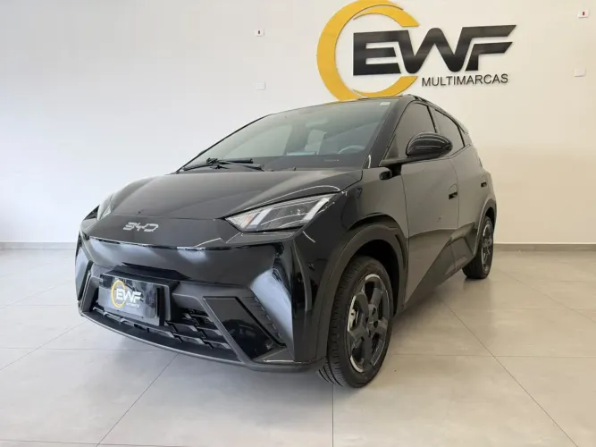 BYD Dolphin EV (Elétrico) 2025