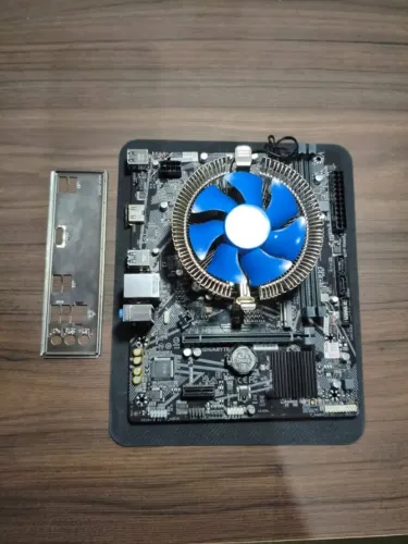 Kit Core i5 10400f / Placa mãe H510M GIGABYTE