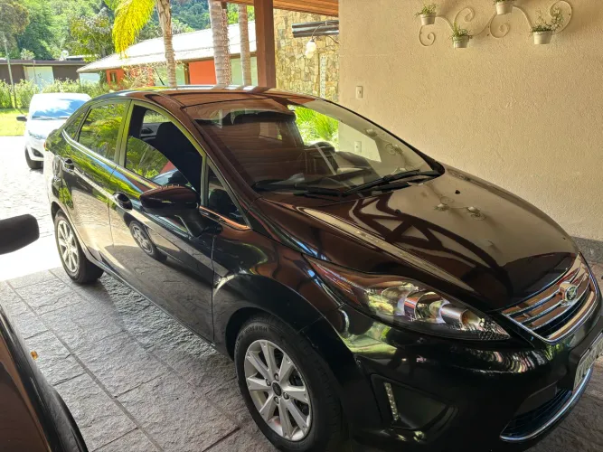 Ford Fiesta Sedan SE 1.6 16V Flex 4P 2012