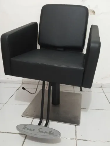 Poltrona reclinável para salão