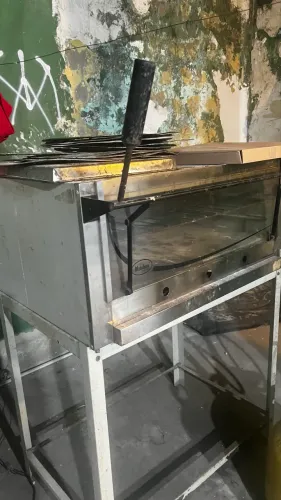 Vendo forno de pizza + Telas