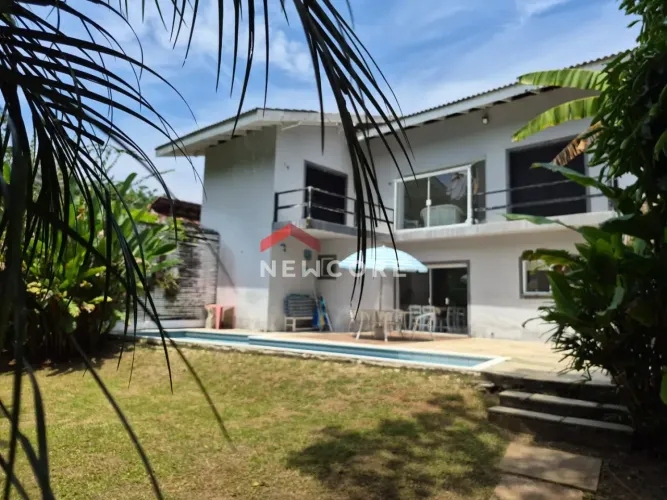 Casa de condomínio em Aprovada 693 - Guaratuba - Bertioga/SP