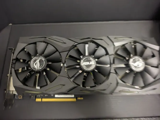 Placa de vídeo nvidia gforce 1080 Ti 11GB