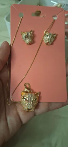 Semi joia com zirconia 2mg ouro