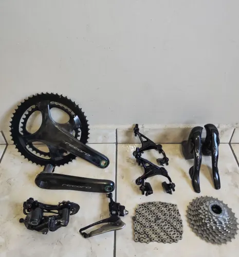 Campagnolo Record/Super Record12v Carbon 