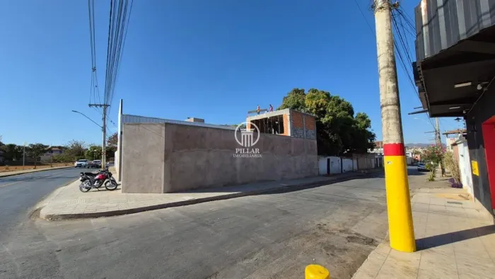 GALPÃO PARA LOCAÇÃO NO BAIRRO SÃO JUDAS MONTES CLAROS/MG