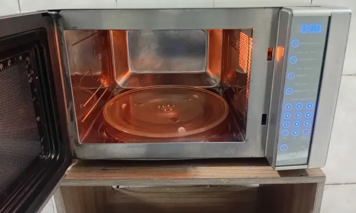 Micro-ondas Electrolux 31litros Espelhado com grill.