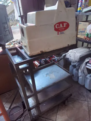 Moedor de carne usado funciona normal 