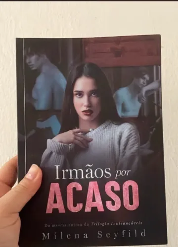 Livro irmãos por acaso Milena seyfield