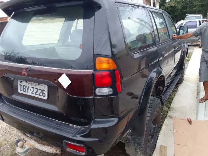Mitsubishi Pajero Sport 3.0 4X4 V6 Mec./aut. 2000