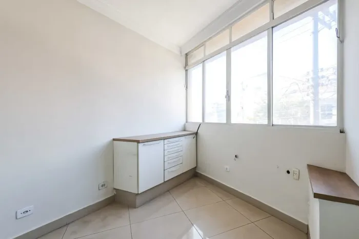 Sala comercial na Rua Doze de Outubro, 684 - conjunto 01 51 m²