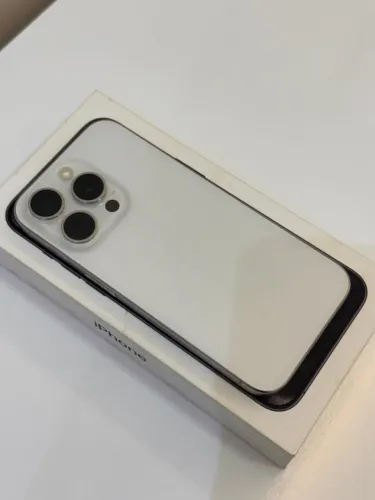 iPhone 15 pro 256 GB (seminovo) 