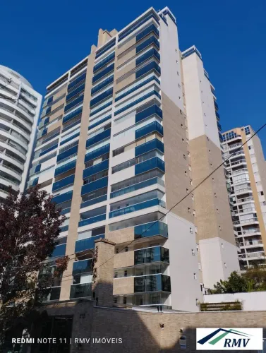 Apartamento no Residencial Mistral.