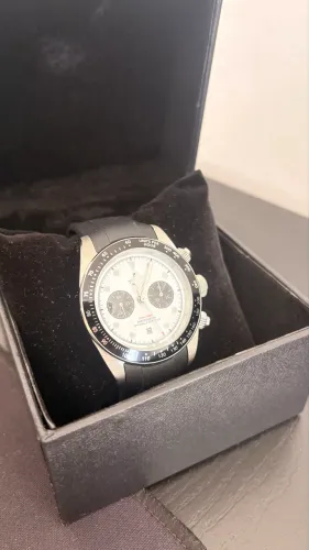 RELÓGIO ESTILO TUDOR BLACK BAY CHRONOGRAPH 41MM - EXCELENTE ESTADO!