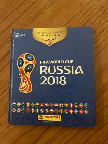 Álbum da copa do mundo 2018 praticamente completo - faltam 5 figurinhas