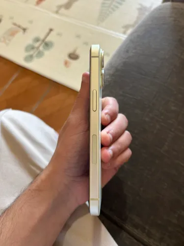 iPhone 15