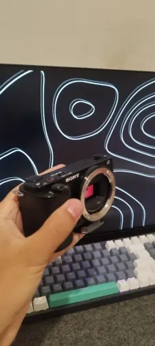 Camera ZV-E10
