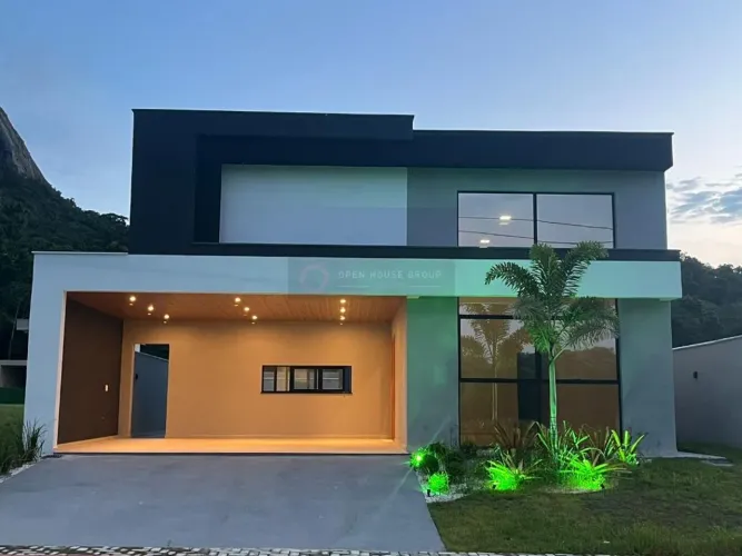Casa de Alto Padrão no Alphaville 2 | 3 Qts(1 Suíte), Piscina e Área Gourmet
