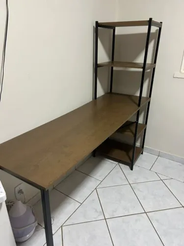 Mesa escrivaninha com 5 prateleiras