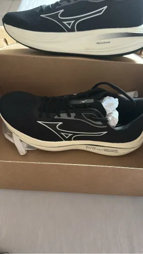 Tênis Mizuno 350$ tem nota