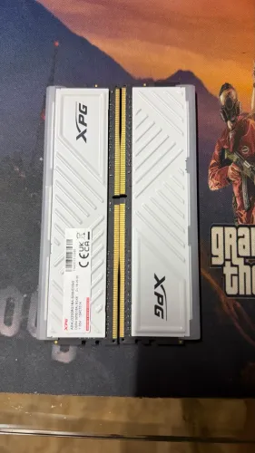 Memória XPG BRANCA RGB DDR4 2x8 3200