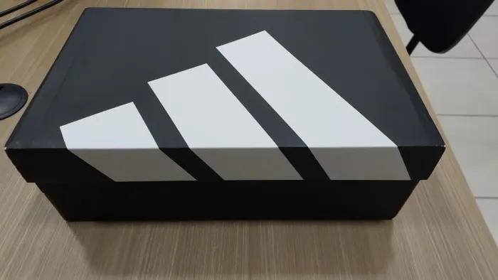 Tênis Adidas 