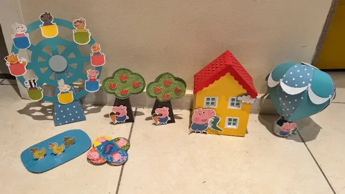 Decoração de mesa Peppa e George Pig