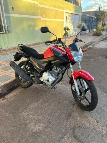 Moto Yamaha Factor 150 Vermelha 2018