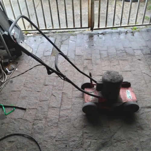 Cort de grama elétrico cerrinho