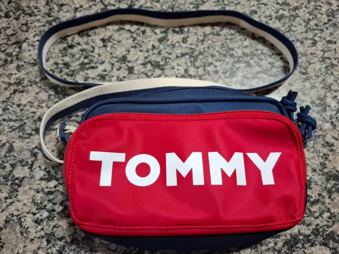 Bolsa transversal Tommy
