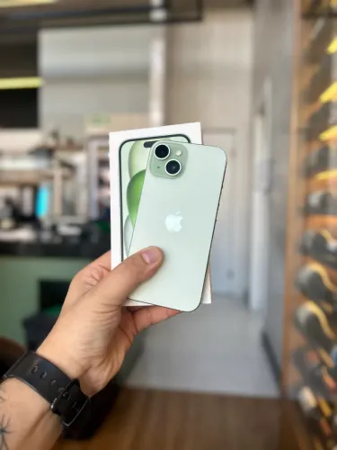 iPhone 15 128GB Verde
