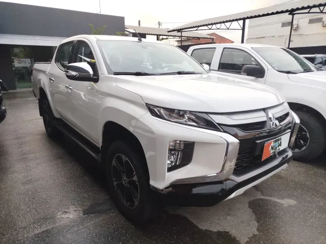 Mitsubishi L200 Triton Sport HPE 2.4 CD Diesel Aut. 2022