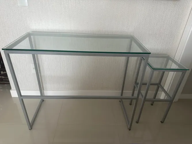 Mesa de Vidro com Estrutura Metálica - Conjunto