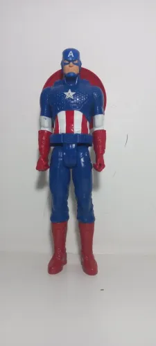 Boneco Capitão America articulado