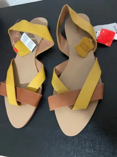 Sandalia de couro legítimo 39