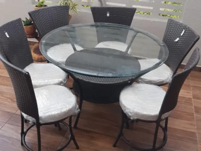 Mesa Redonda e 6 Cadeiras - 12x sem Juros!