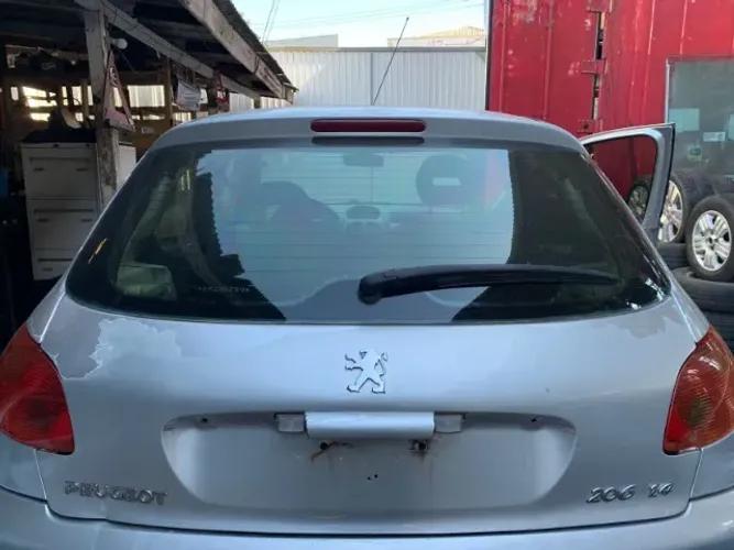 Tampa Traseira Peugeot 206 2007 À 2012 s/vidro