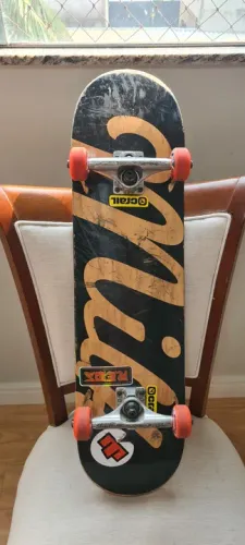 Skate ZERADO pouco tempo de uso - estado de novo